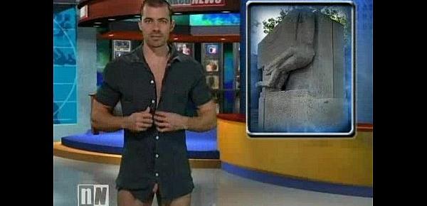  Naked Male News